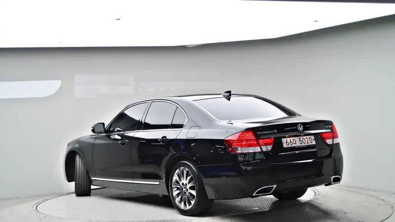 SsangYong Chairman W