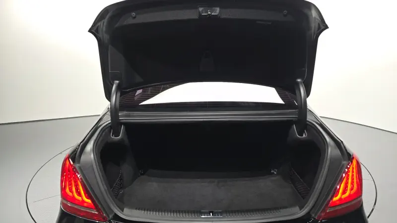 Genesis EQ900