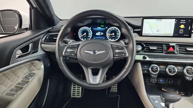 Genesis G70