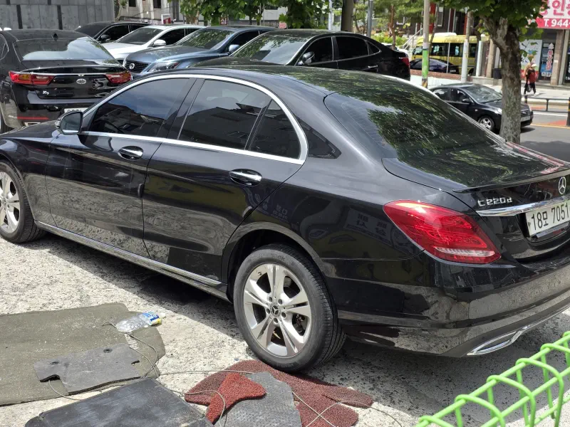 Mercedes-Benz C-Class