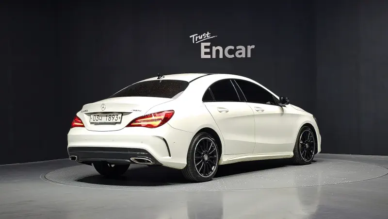 Mercedes-Benz CLA-Class