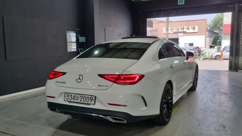 Mercedes-Benz CLS-Class