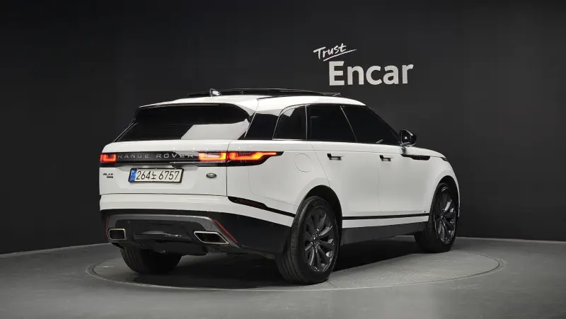 Land Rover Range Rover Velar