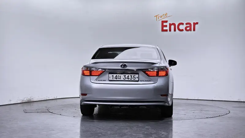 Lexus ES300h