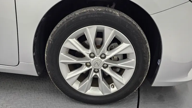 Lexus ES300h