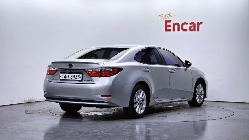 Lexus ES300h
