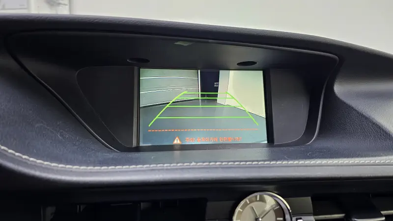 Lexus ES300h