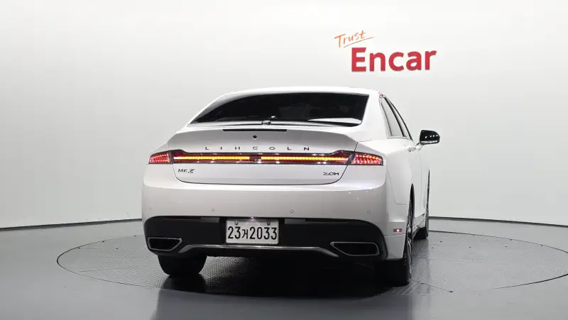 Lincoln Mkz