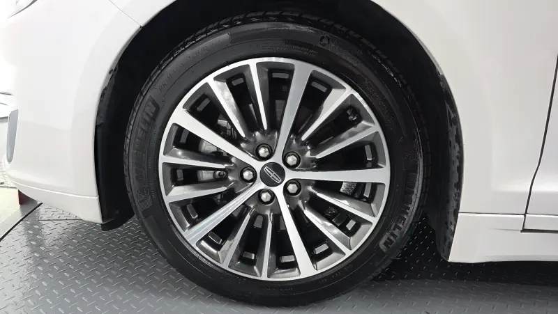Lincoln Mkz