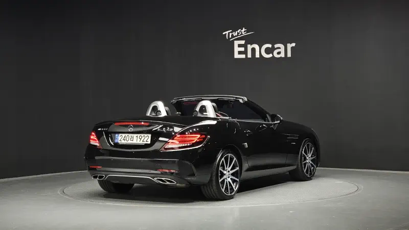 Mercedes-Benz SLC-Class