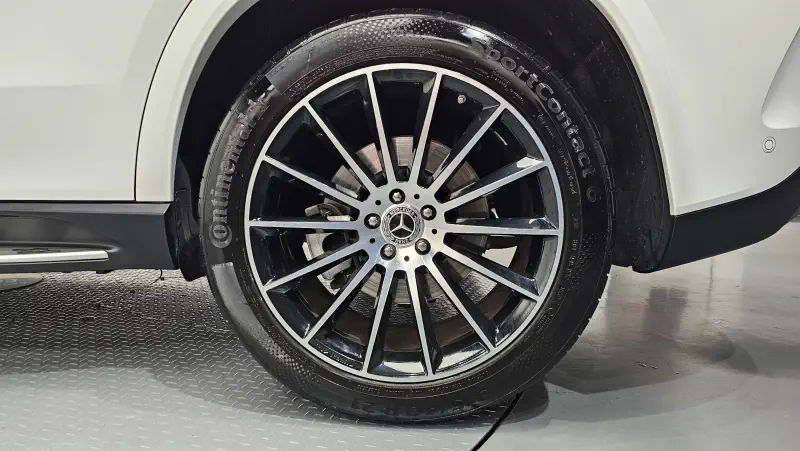 Mercedes-Benz GLE-Class