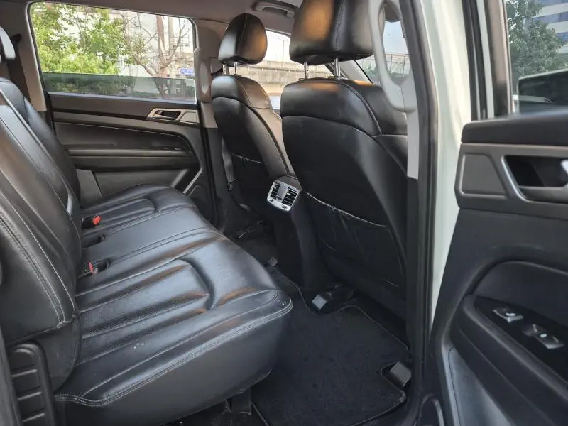 SsangYong Rexton Sports