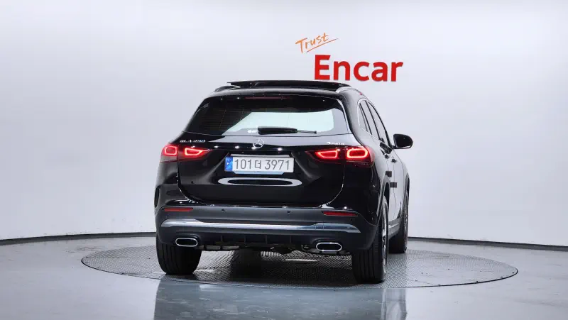 Mercedes-Benz GLA-Class