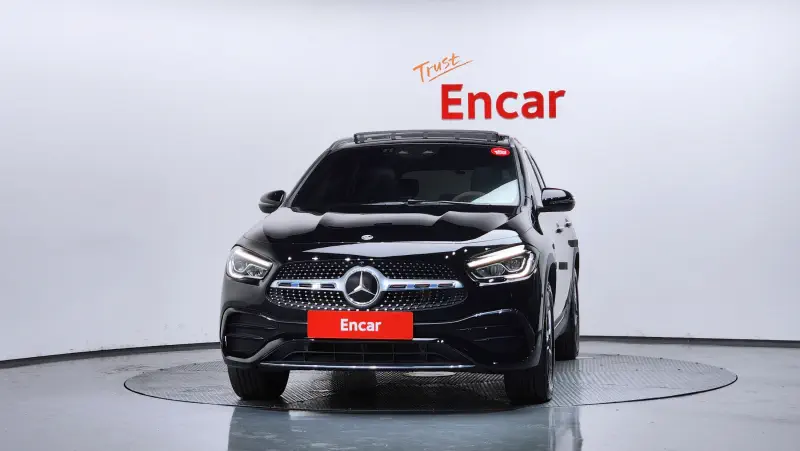 Mercedes-Benz GLA-Class