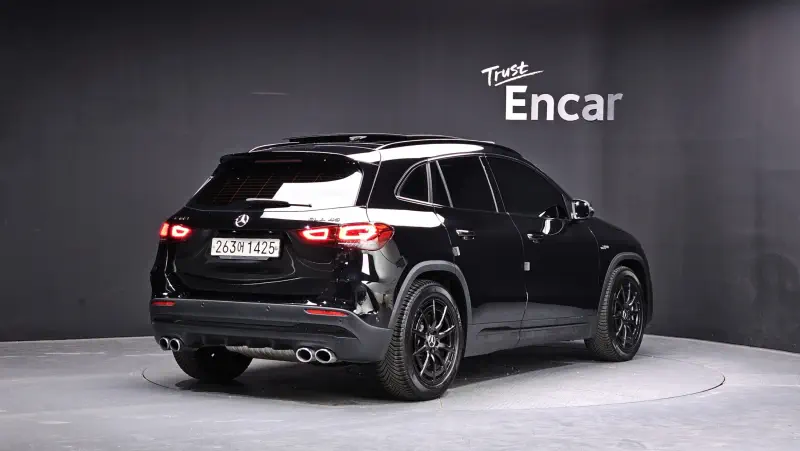 Mercedes-Benz GLA-Class