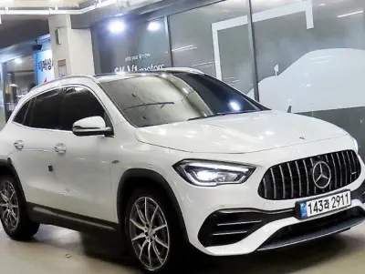 Mercedes-Benz GLA-Class