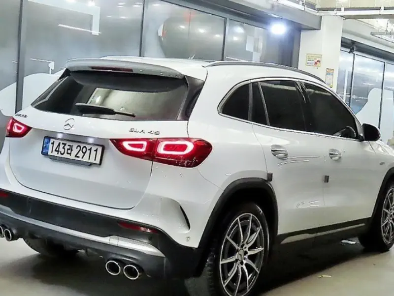 Mercedes-Benz GLA-Class