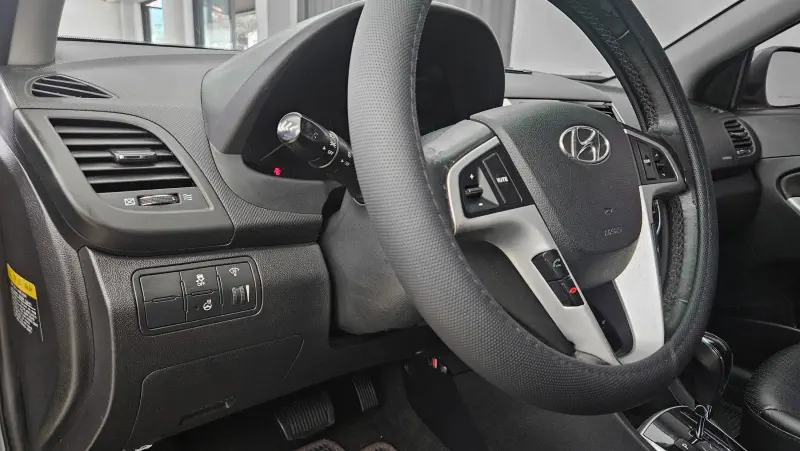 Hyundai Accent