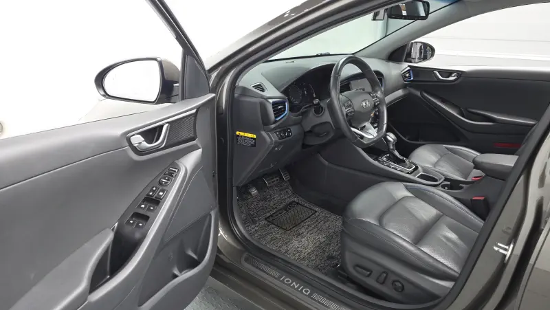 Hyundai Ioniq