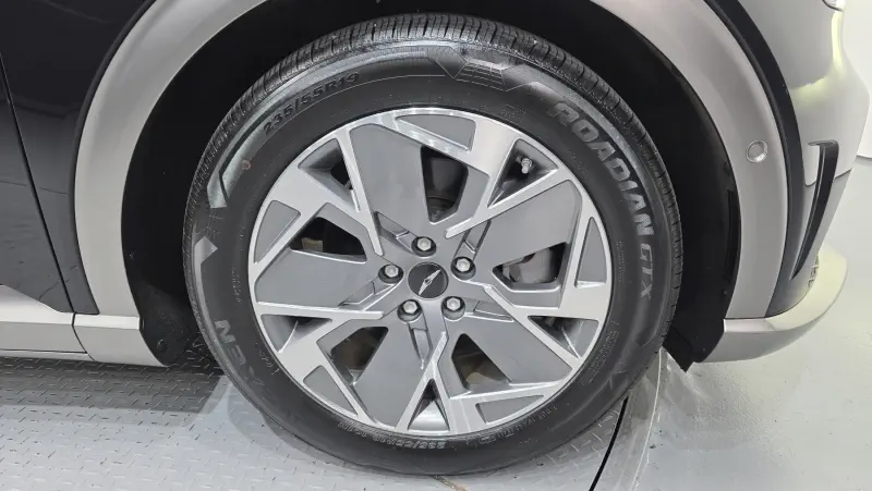Genesis GV60
