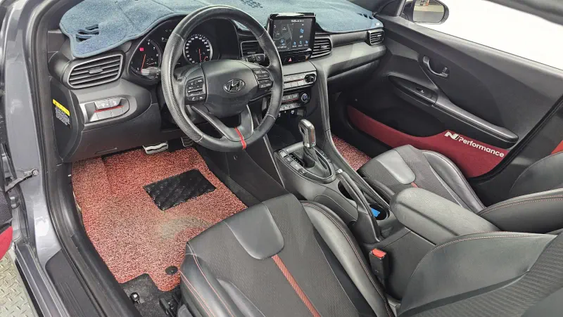 Hyundai Veloster