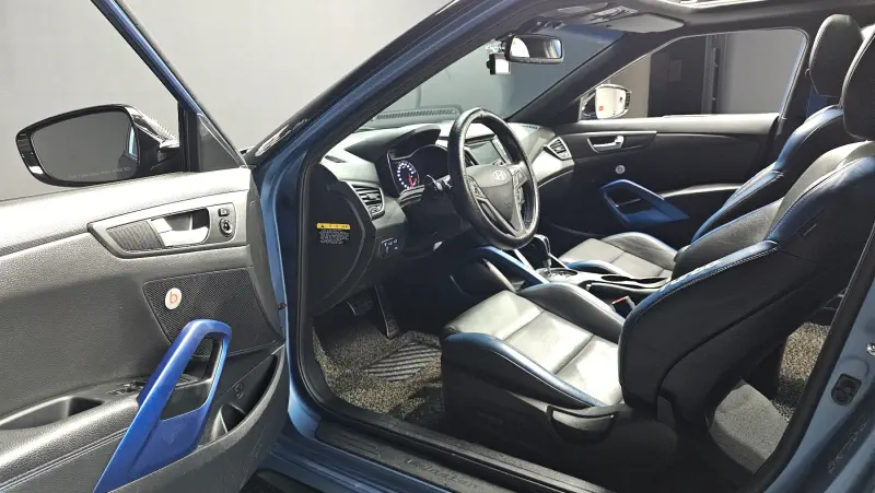 Hyundai Veloster