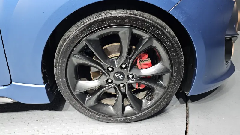 Hyundai Veloster