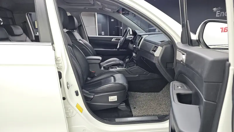 SsangYong Rexton Sports