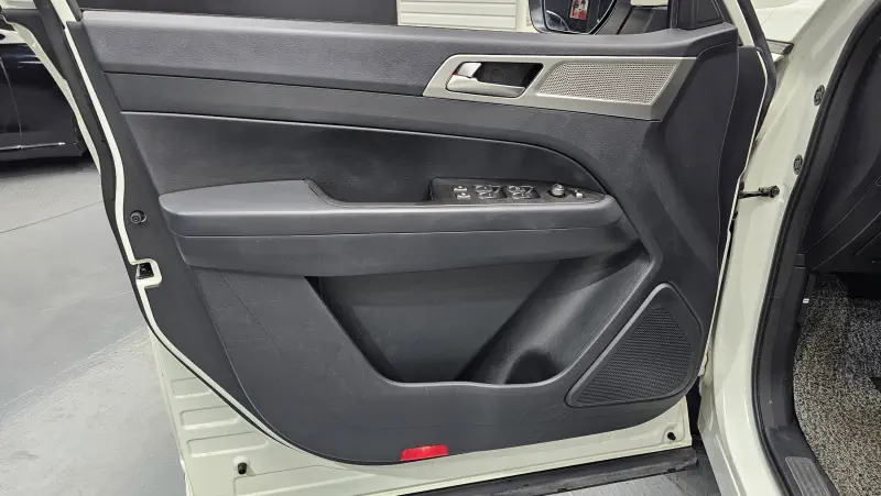 SsangYong Rexton Sports