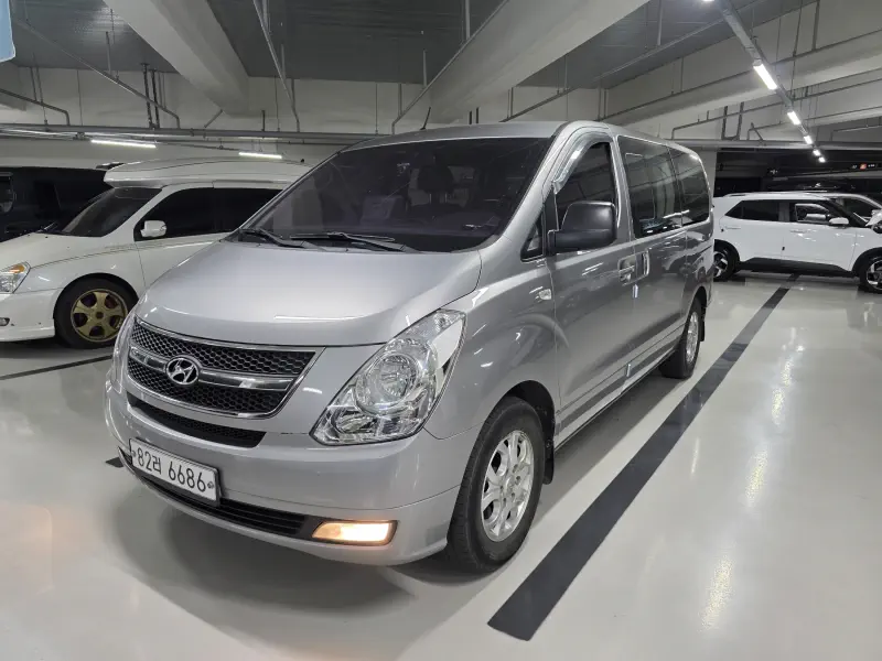 Hyundai Grand Starex