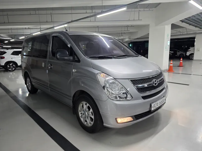 Hyundai Grand Starex