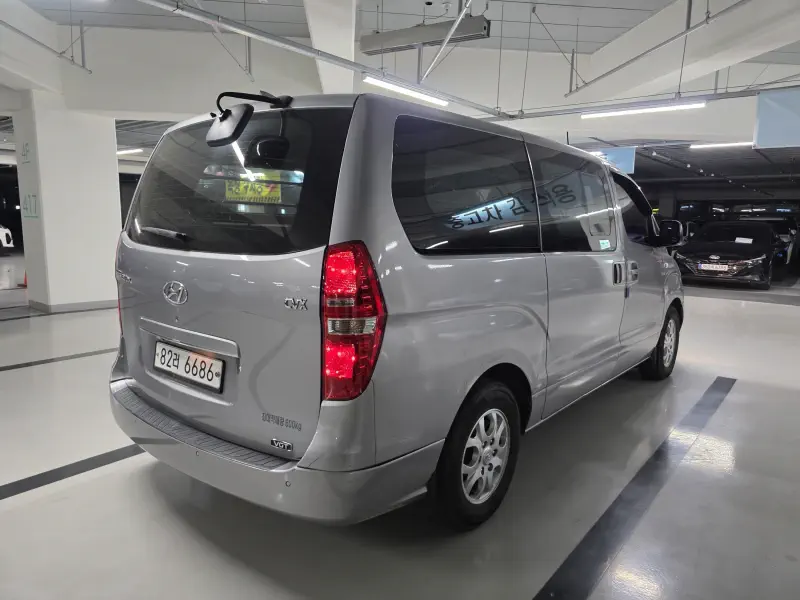 Hyundai Grand Starex
