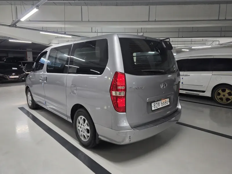 Hyundai Grand Starex