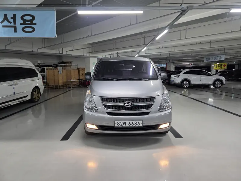 Hyundai Grand Starex