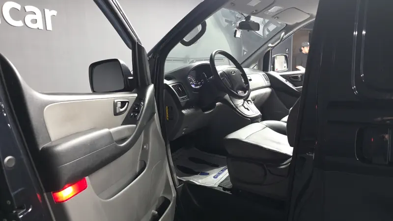 Hyundai Grand Starex
