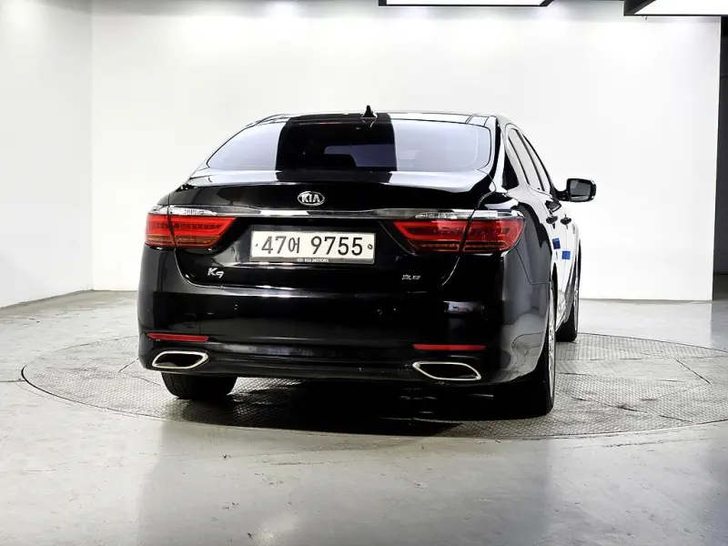 Kia K9