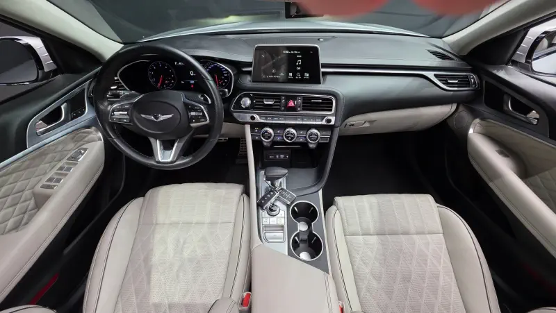 Genesis G70