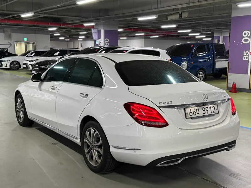 Mercedes-Benz C-Class