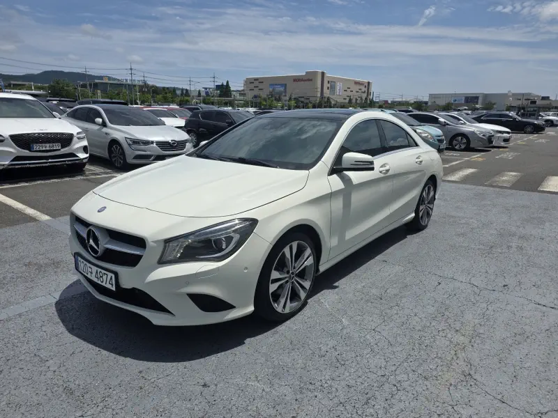 Mercedes-Benz CLA-Class