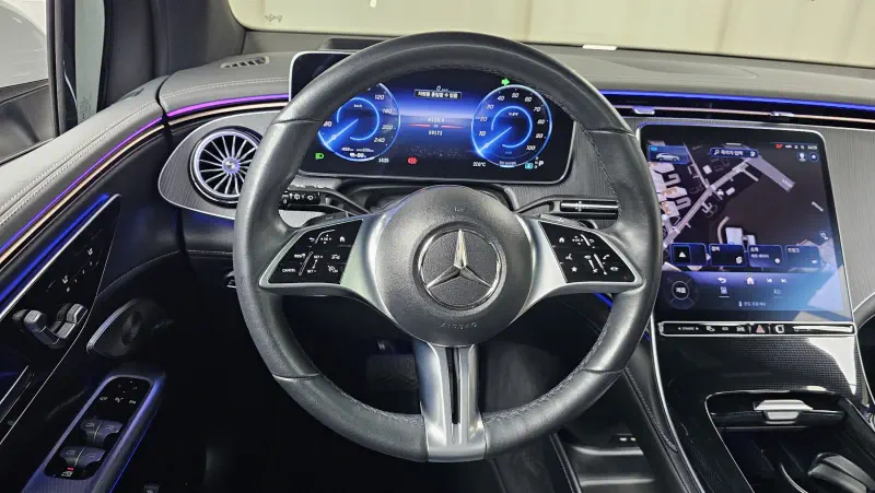 Mercedes-Benz EQE