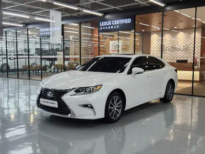 Lexus ES300h