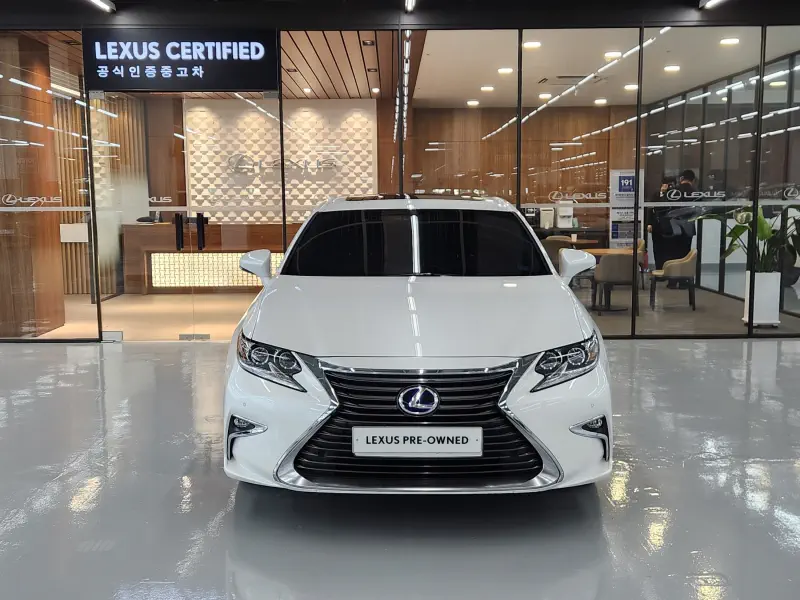 Lexus ES300h