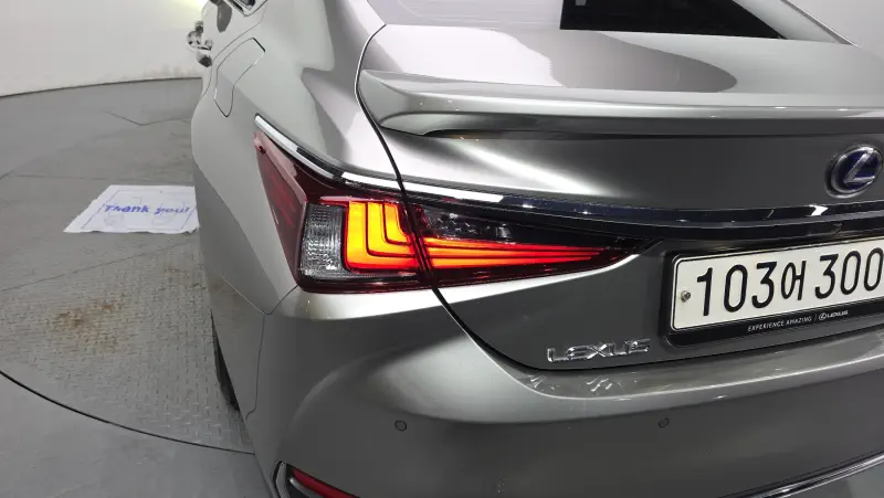 Lexus ES300h