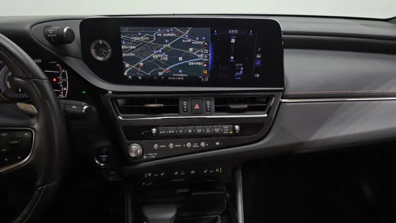 Lexus ES300h