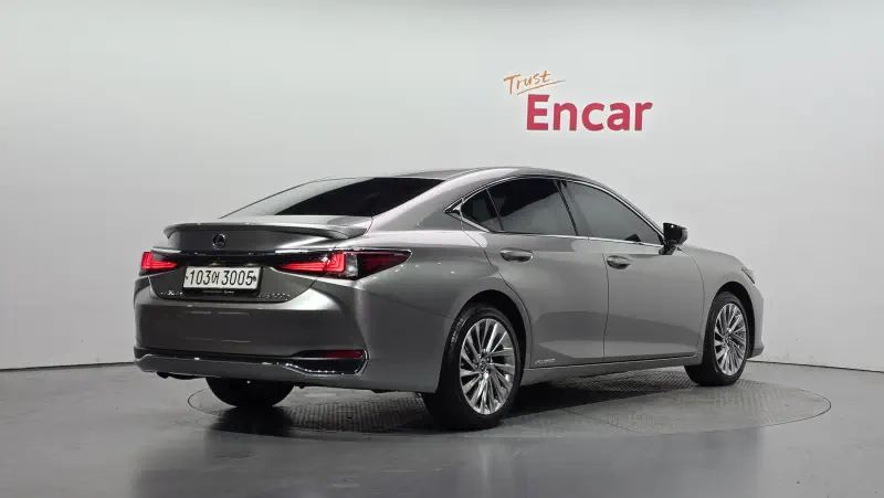 Lexus ES300h