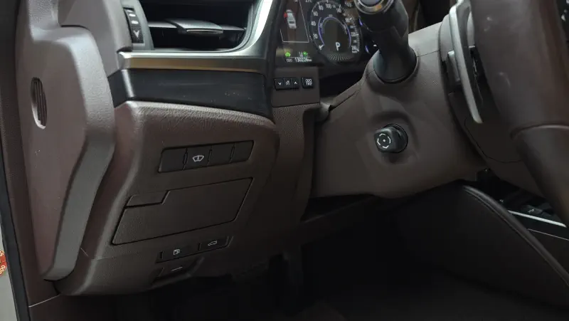 Lexus ES300h