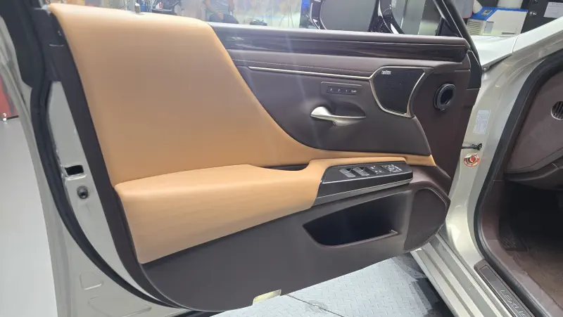 Lexus ES300h