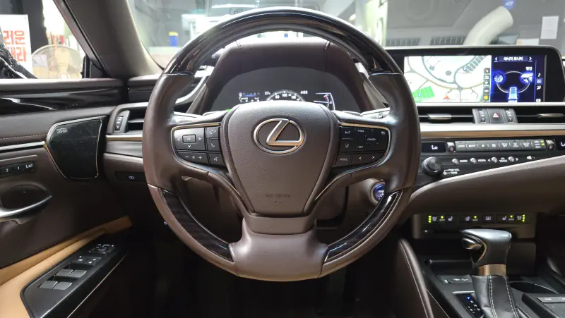 Lexus ES300h