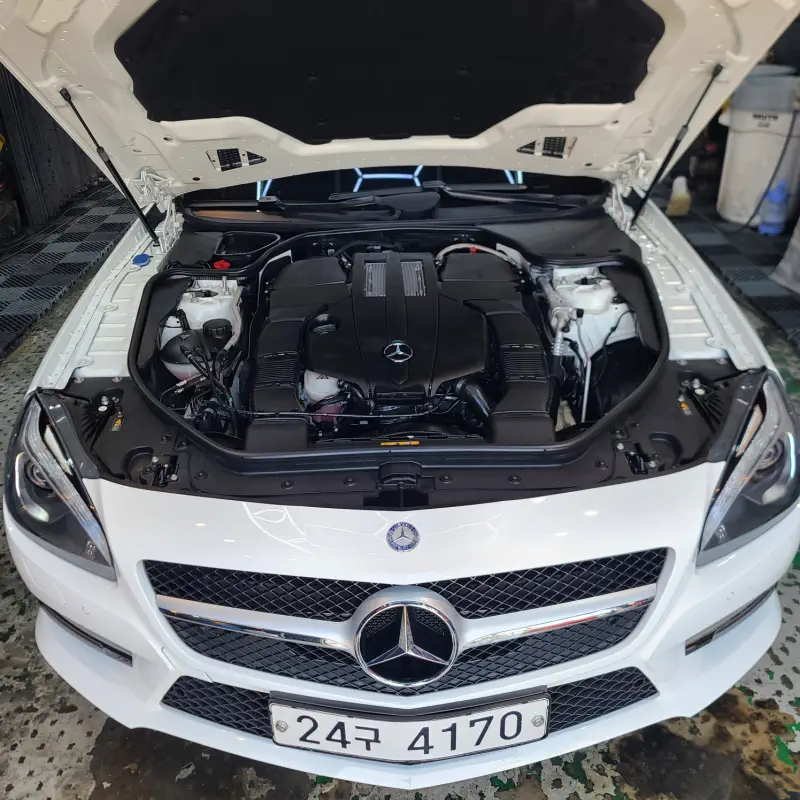 Mercedes-Benz SL-Class