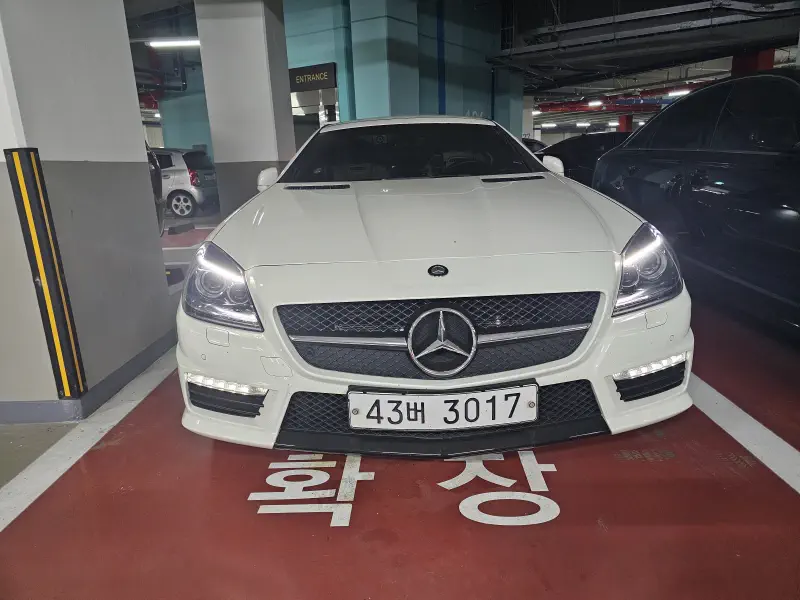 Mercedes-Benz SLK-Class